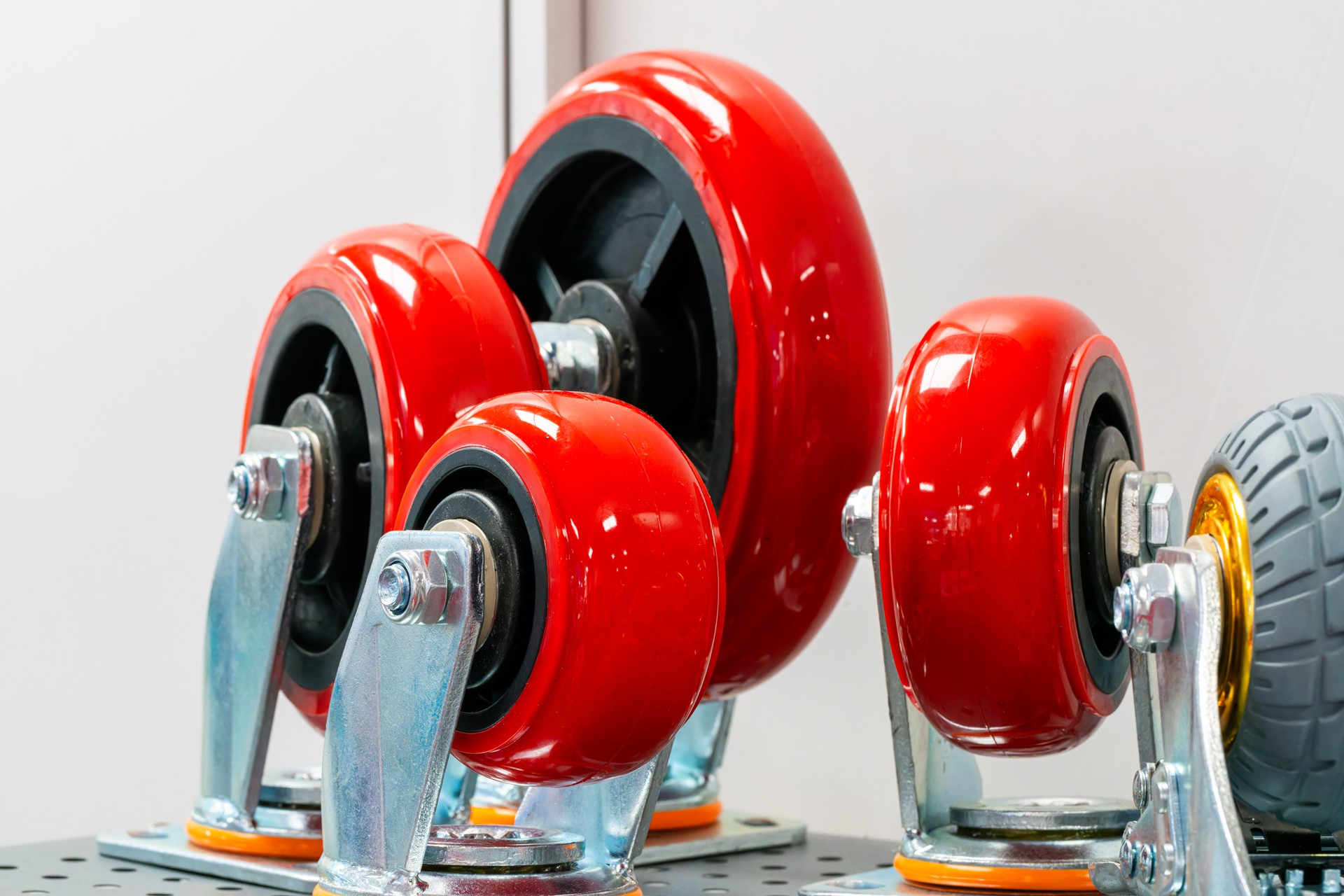 Industrial caster wheels
